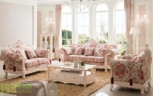 Sử dụng sofa vải hoa đẹp cho phòng khách mang không khí mùa xuân